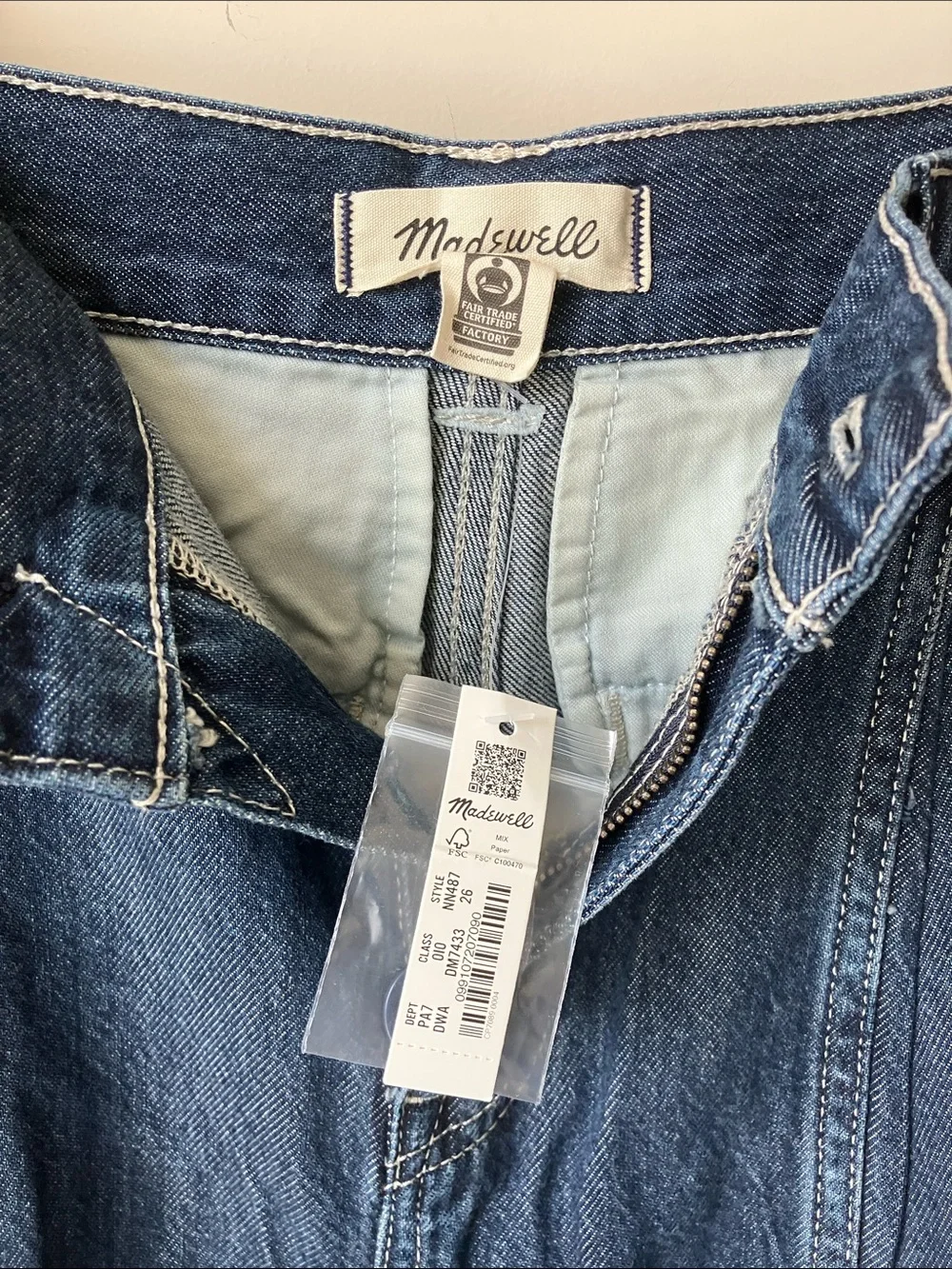 MADEWELL The Perfect Vintage Wide-Leg Trouser Jean Dark Blue Pleats Size 26 NWT